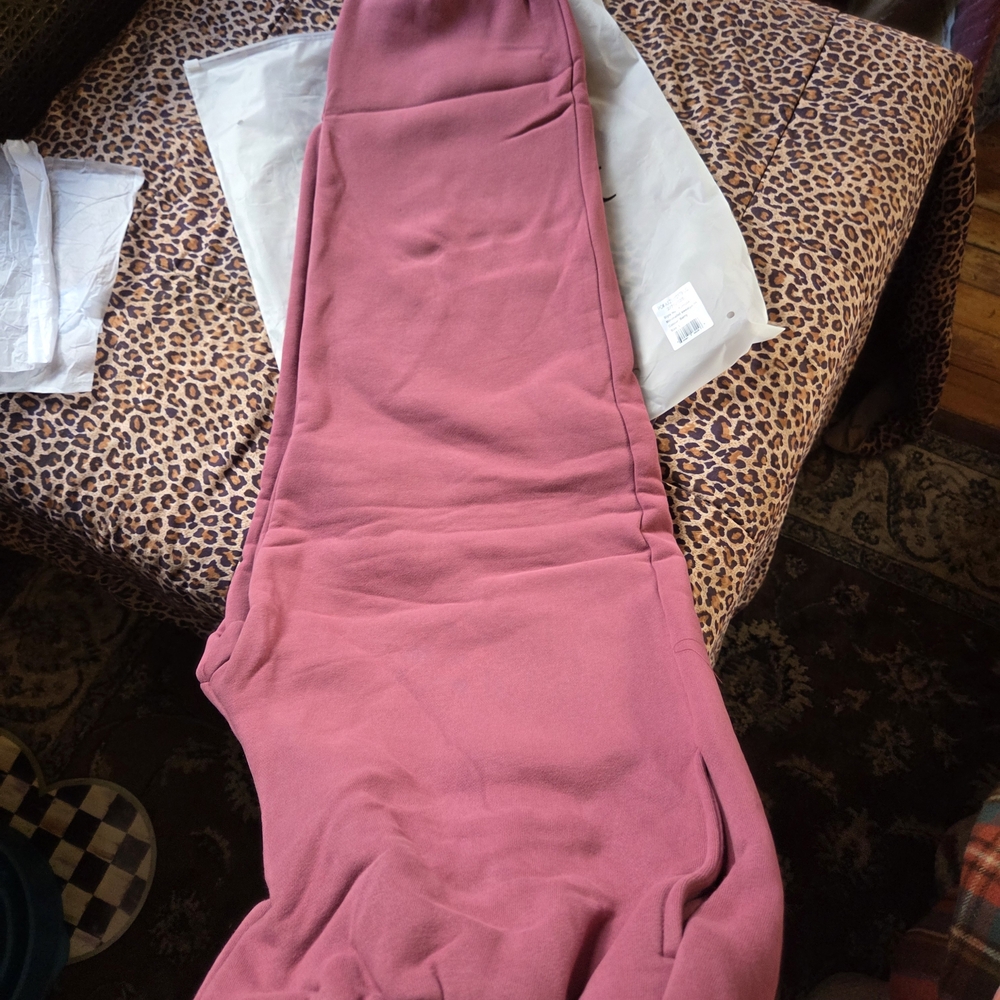 Comfrt Women's Pink Joggers - Picture 2 of 4